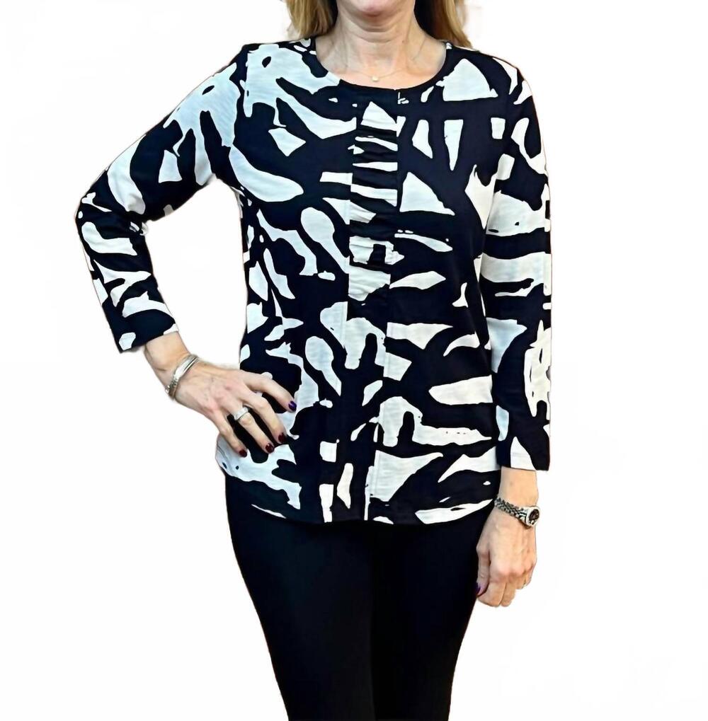 NEW SHANA APPAREL slub cotton ruched top in black/white